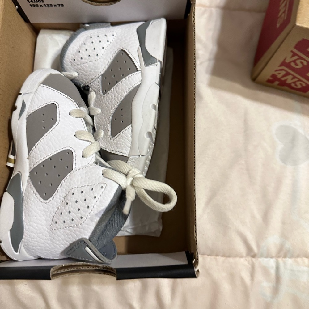 Jordan 6s - Picture 3 of 5